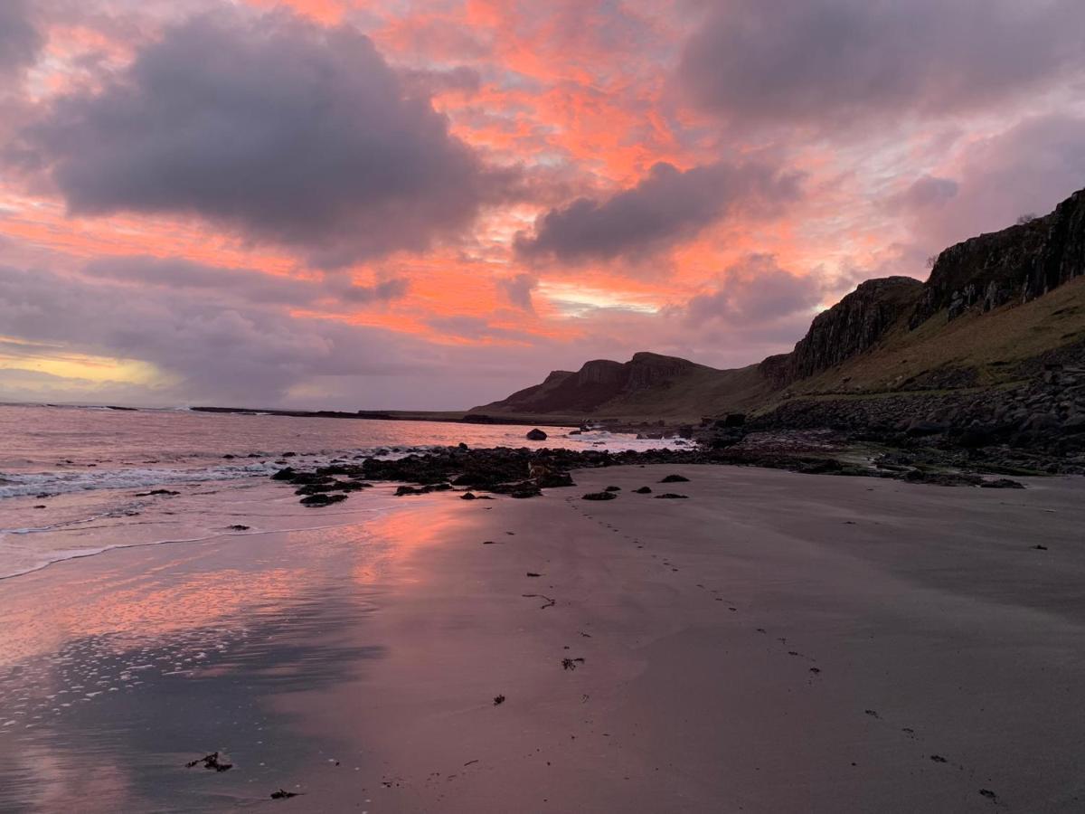 Driftwood Cottage Staffin Esterno foto